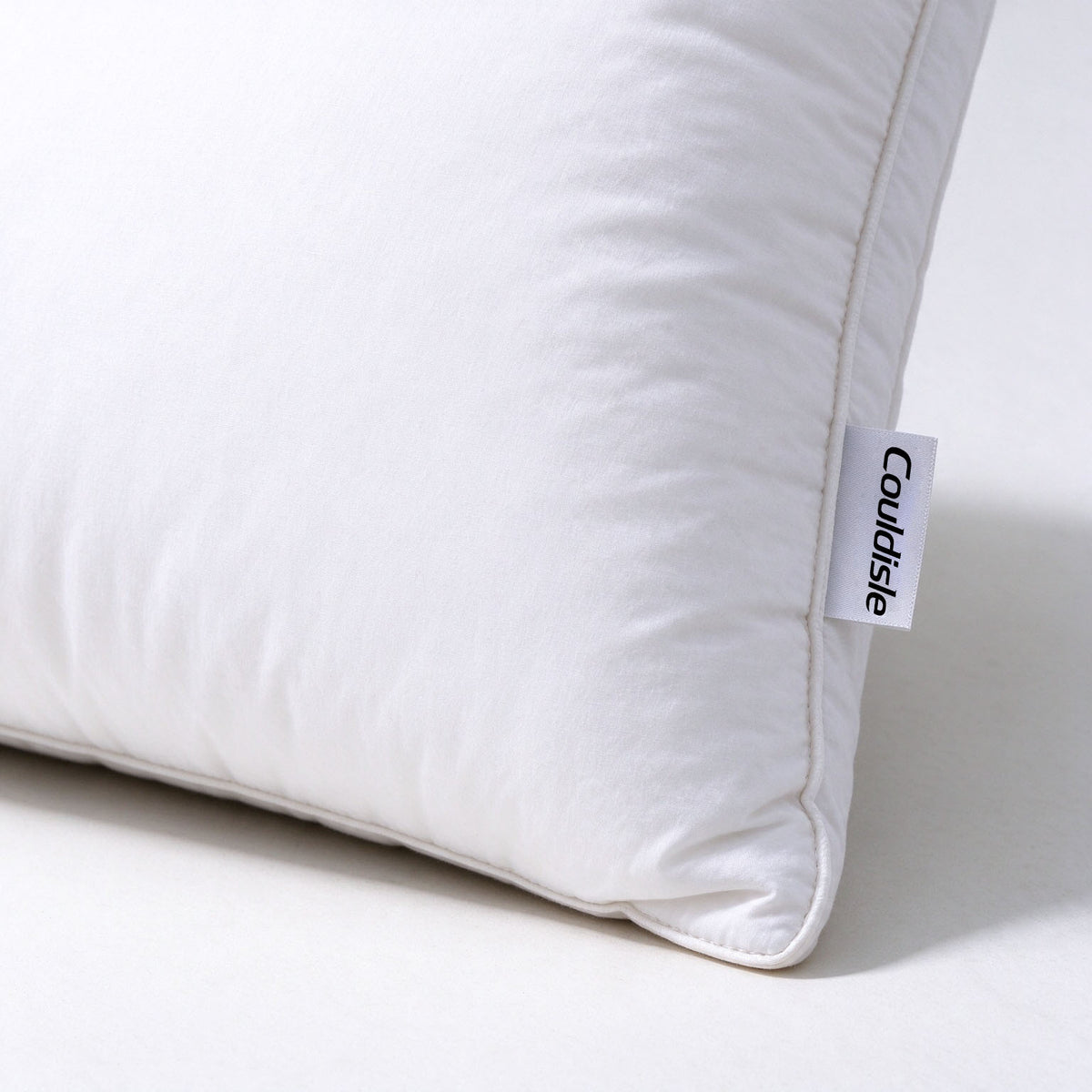 Couldisle Soft Bed Pillows for Sleeping Fluffy Support Pillow for Side Back Stomach Sleepers Hotel Quality Plush Pillow Compressed Packaging for Easy Shipping